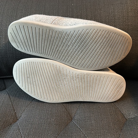 Allbirds Wool Lounger, size 7, grey wool and grey sole - Picture 2 of 6